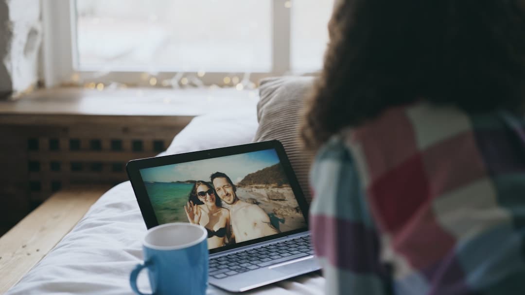 11 Sweet Things to Do in a Long Distance Relationship