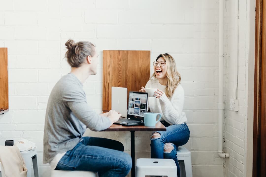 20 Questions Couples Quiz: Questions, Rules, and How to Actually Play