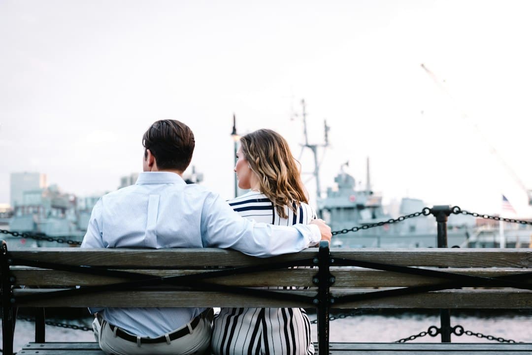 Fearful Avoidant Attachment: Signs, Dating and What Helps