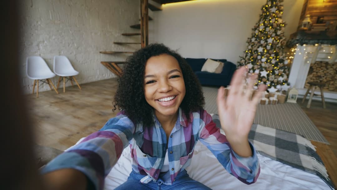 Long Distance Relationship Tips: 12 That Actually Work
