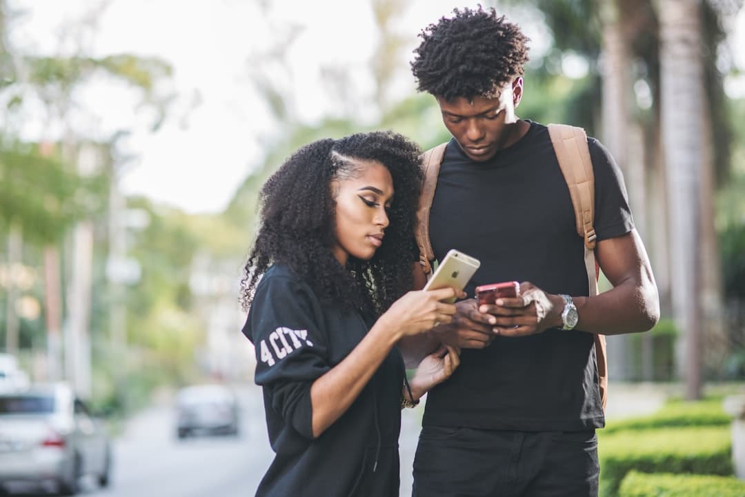 Texting Rules in a Long Distance Relationship That Actually Work