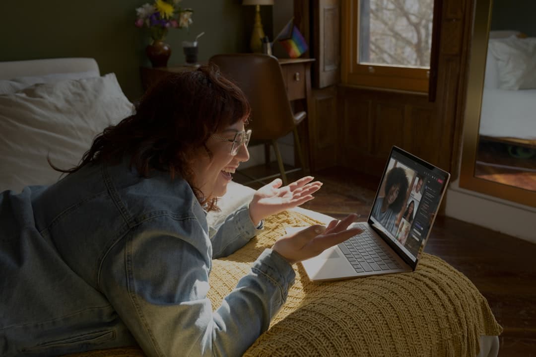 Virtual Date Games: 15+ Ways to Actually Have Fun Together From Anywhere
