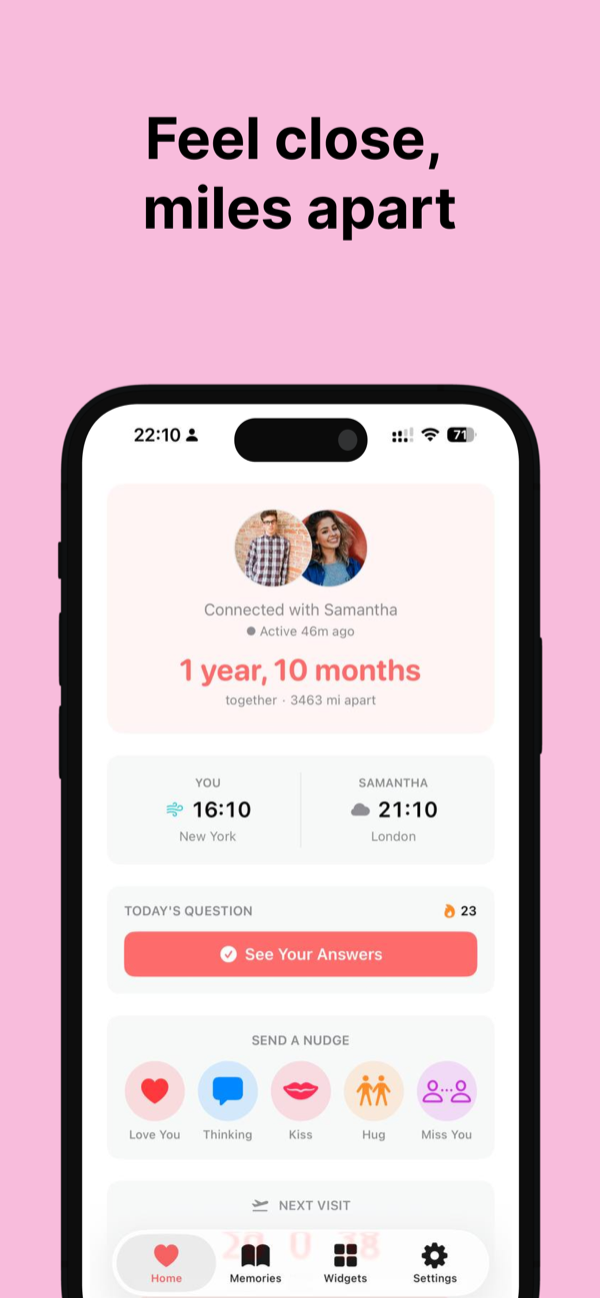 FeelClose app home screen showing countdown timer and daily question prompt